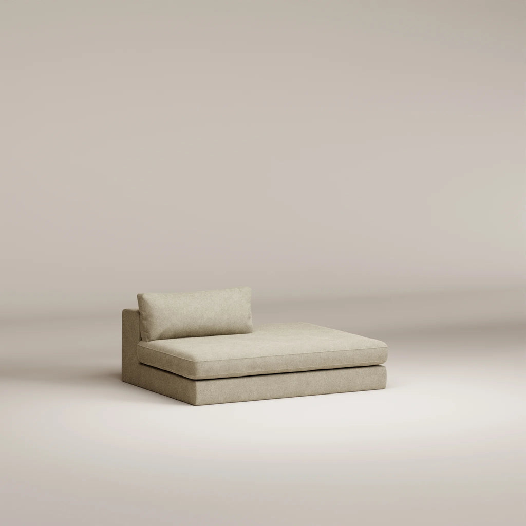 Image Ottoman Bellechasse RIGHT • Felted wool • Natural